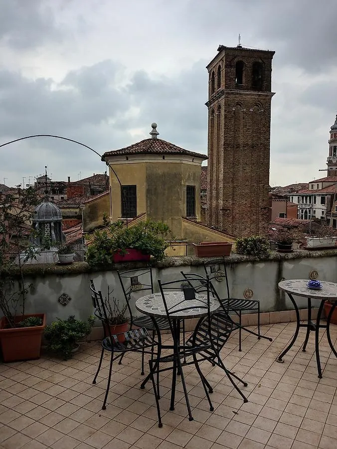 B&B La Terrazza Dei Miracoli Benátky Bed & Breakfast