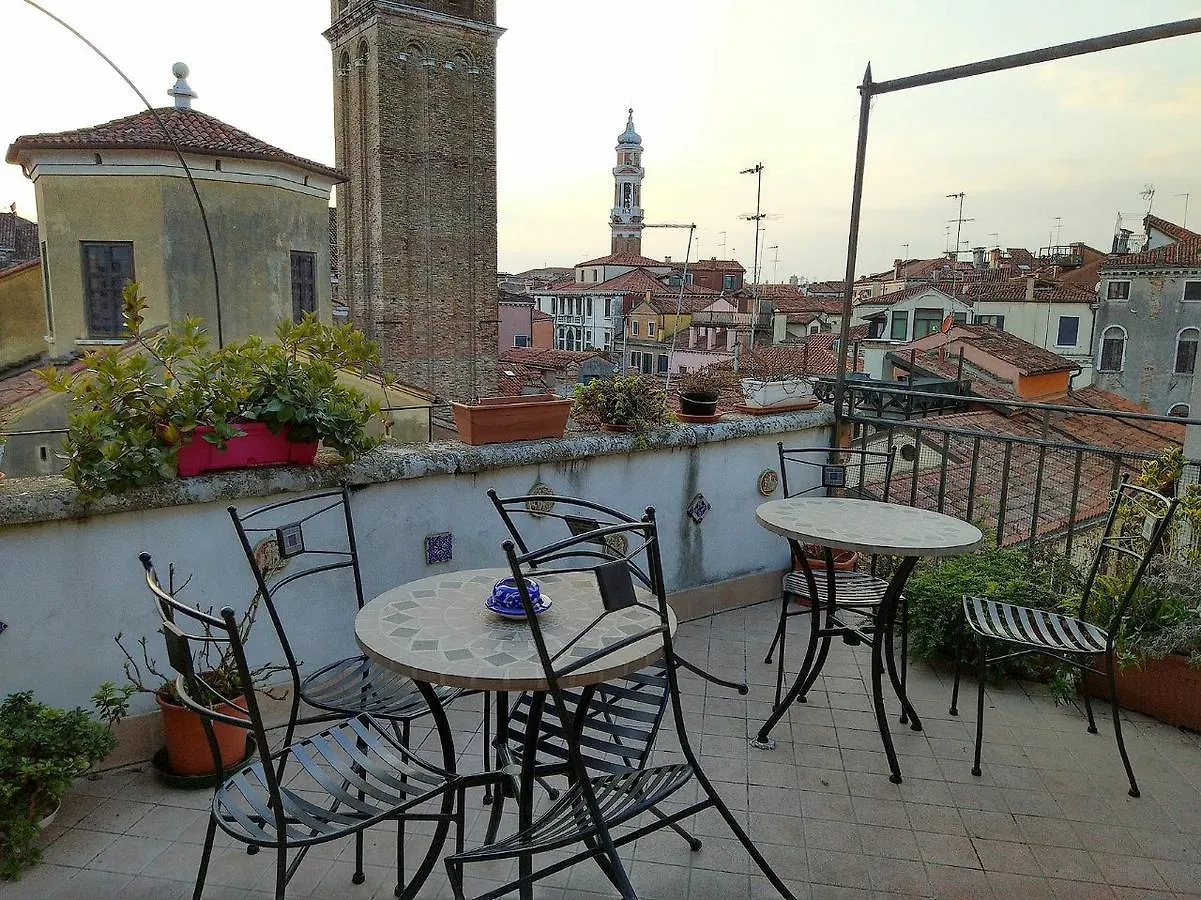 البندقية B&B La Terrazza Dei Miracoli إيطاليا